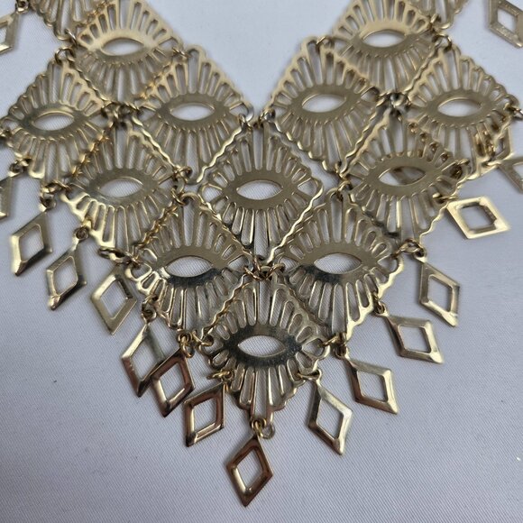 Vintage Sarah Coventry "Mandarin Magic" Gold Tone Bib Necklace Egyptian Style - Picture 5 of 11